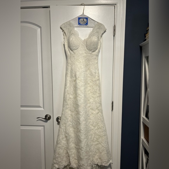 Waters Bridal Dress - Picture 2 of 8